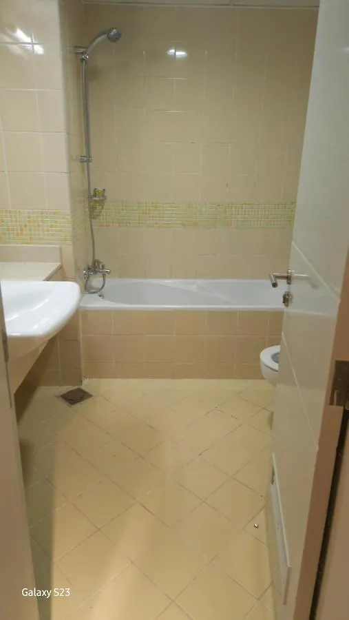 Apartment Dream House Hostel Sharing-4 Single Beds Room 226-4 Dubai
